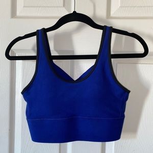 Women’s UA fitted Cross-back Sports Bra